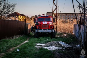 В Астрахани крупный пожар распространился на 800 «квадратов»