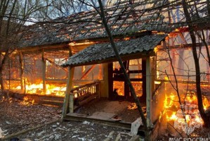 В Астрахани поджог привел к&#160;пожару на 500 квадратных метров