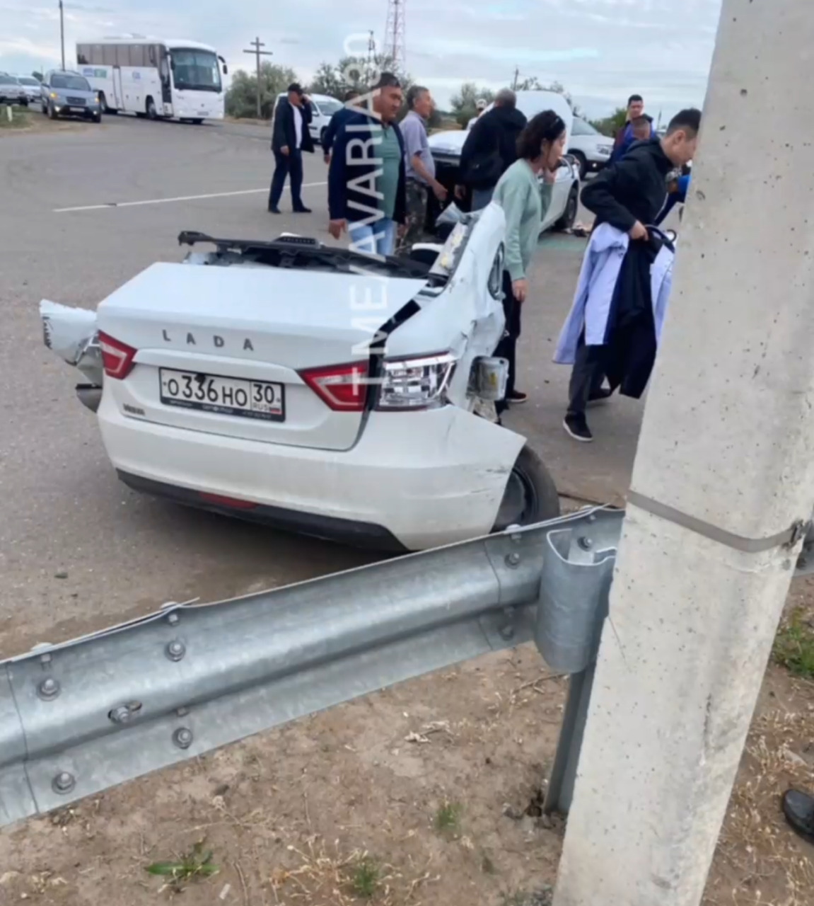 В Астраханской области автомобиль разорвало на части из-за аварии |  15.05.2024 | Астрахань - БезФормата