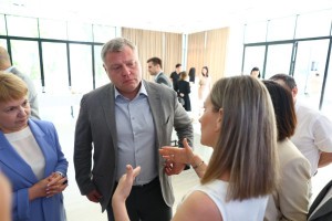 Астраханский губернатор встретился с&#160;предпринимателями на бизнес-завтраке