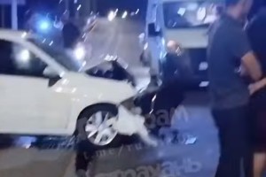 Источник: люди пострадали в ходе ночной аварии в Астрахани