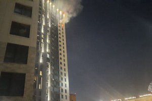 Крупный ЖК объяло пламя: в Астрахани ночью произошли два пожара на Эллинге