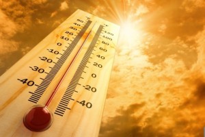 Астраханцев предупреждают о возможном ухудшении самочувствия из-за жары