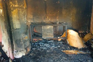Пожар в жилом доме из-за сигареты унес жизнь астраханца