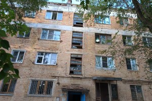 Астраханцев беспокоит состояние общежития в райцентре