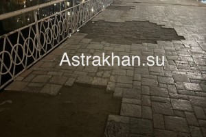 До начала августа в&#160;Астрахани перекроют движение по пешеходному мосту