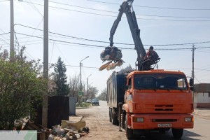 В Астрахани не хватает водителей мусоровозов