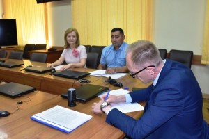 В Астрахани кандидаты на депутатский мандат подают документы на регистрацию