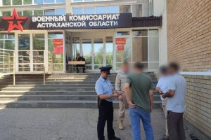 В Астрахани правоохранители искали нелегальных мигрантов в кафе