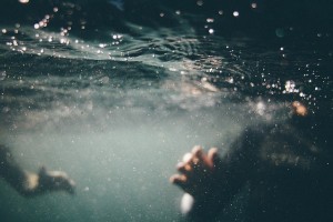 В Астраханской области утонул молодой человек
