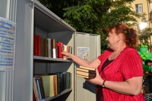 Астраханцы подарили библиотекам более 11 тысяч книг