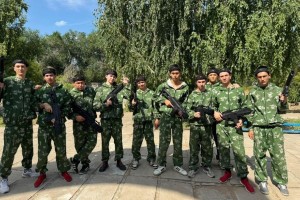В Астраханской области подросткам предлагают бесплатно пройти военные сборы