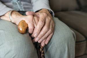 Российских пенсионеров старше 80-ти лет и инвалидов I группы ждет прибавка к пенсии