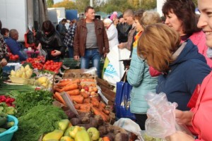 Астраханцев приглашают на сезонную сельскохозяйственную ярмарку