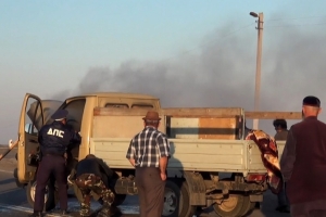 В Астраханской области сотрудники ГИБДД предотвратили трагедию на дороге