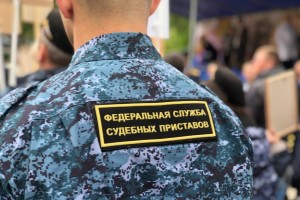 Астраханцам пришлось отстаивать в&#160;суде право на зарплату