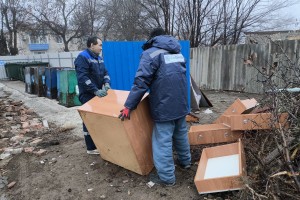 Астраханцам рассказали, куда можно отдать старые вещи