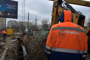 В Астрахани ремонтируют сети, на которых в&#160;2020 году провалилась машина