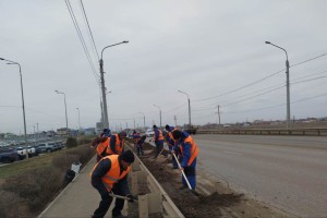 Глава Астрахани объяснил, почему в городе так грязно