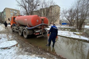 «Астрводоканал» борется с серьезными авариями в Военном городке