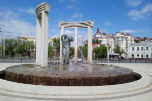 В Астрахани заработали фонтаны