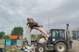За выходные с&#160;улиц Астрахани вывезли более 260 тонн мусора