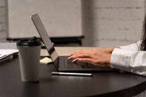 Сбер отменил комиссию для самозанятых