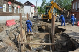 В Астрахани продолжается масштабный ремонт канализации