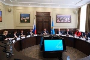 Руководство Думы провело встречу с Денисом Афанасьевым в преддверии отчета правительства региона
