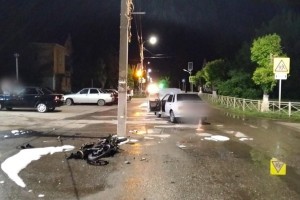 В Астраханской области подросток на мопеде попал в ДТП и получил травмы