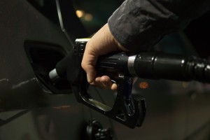 В ХМАО ФАС оштрафовала на крупную сумму две компании, поднявшие цены на бензин