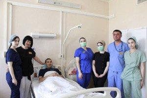Астраханские врачи провели важную операцию бойцу, раненному на&#160;СВО