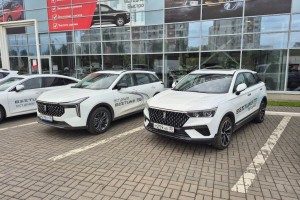 Дилеры продают новые автомобили с&#160;выгодой до 1&#160;000 000 рублей