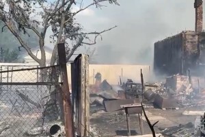 В Астрахани загорелся еще один жилой&#160;дом