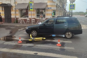 Несовершеннолетняя астраханка на электросамокате пострадала в&#160;аварии