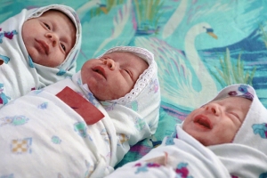 В Астрахани в текущем году родились более 10 тысяч детей