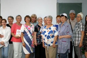 Пенсионеры в&#160;Астрахани учатся пользоваться онлайн-сервисами ЖКХ