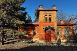 Здание, принадлежавшее купцам Шапошниковым, в&#160;городе-курорте Кисловодске получило статус памятника истории и&#160;культуры народов Российской Федерации