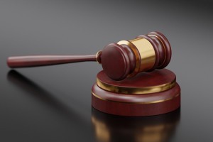 Суд в ХМАО оштрафовал мужчину, помогавшего скрыть труп в холодильнике