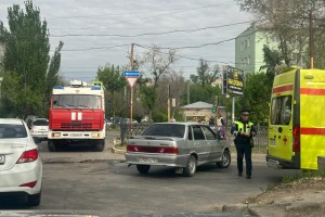 Эксперты назвали самые аварийные улицы Астрахани