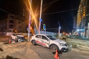 В Астрахани 17-летний парень пострадал в&#160;результате ночной аварии