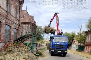 За выходные дни астраханские коммунальщики вывезли из города более 70 тонн мусора