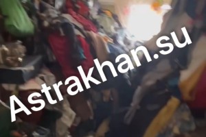 В Астрахани мужчина превратил комнату в общежитии в свалку