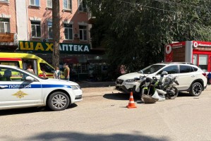 Водитель &#171;Лады Гранты&#187; спровоцировал ДТП с&#160;мотоциклистом на улице Космонавта Комарова
