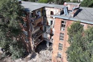 В Астрахани приступили к&#160;детальному обследованию уцелевших подъездов обрушившегося дома
