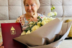 Игорь Мартынов поздравил Алевтину Сучилину с&#160;80-летним юбилеем