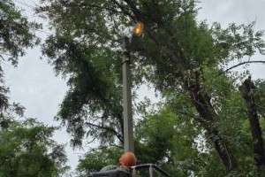 На некоторых улицах Астрахани обновили освещение