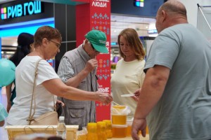 &#171;В России &#8212; вкуснее!&#187;: Новые люди провели федеральную акцию в&#160;поддержку астраханских предпринимателей