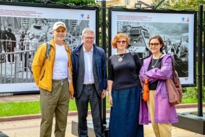 Астраханский фотограф покорил Москву пятью черно-белыми кадрами