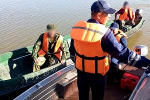 Два пенсионера потерялись на рыбалке в&#160;дельте Каспия